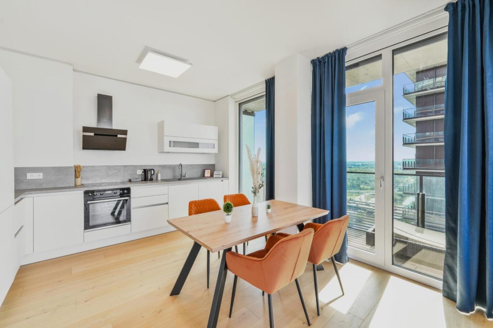 Luxury Penthouse I Rooftop Pool I Self Check-In Вена Экстерьер фото