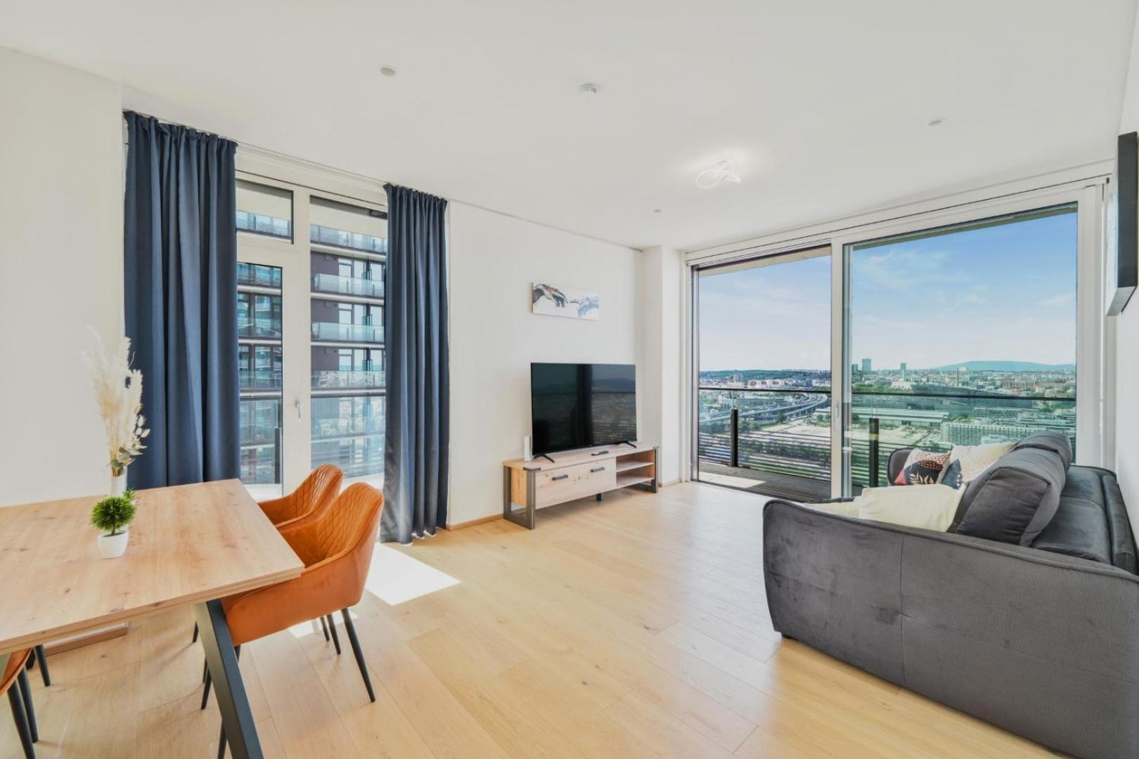 Luxury Penthouse I Rooftop Pool I Self Check-In Вена Экстерьер фото